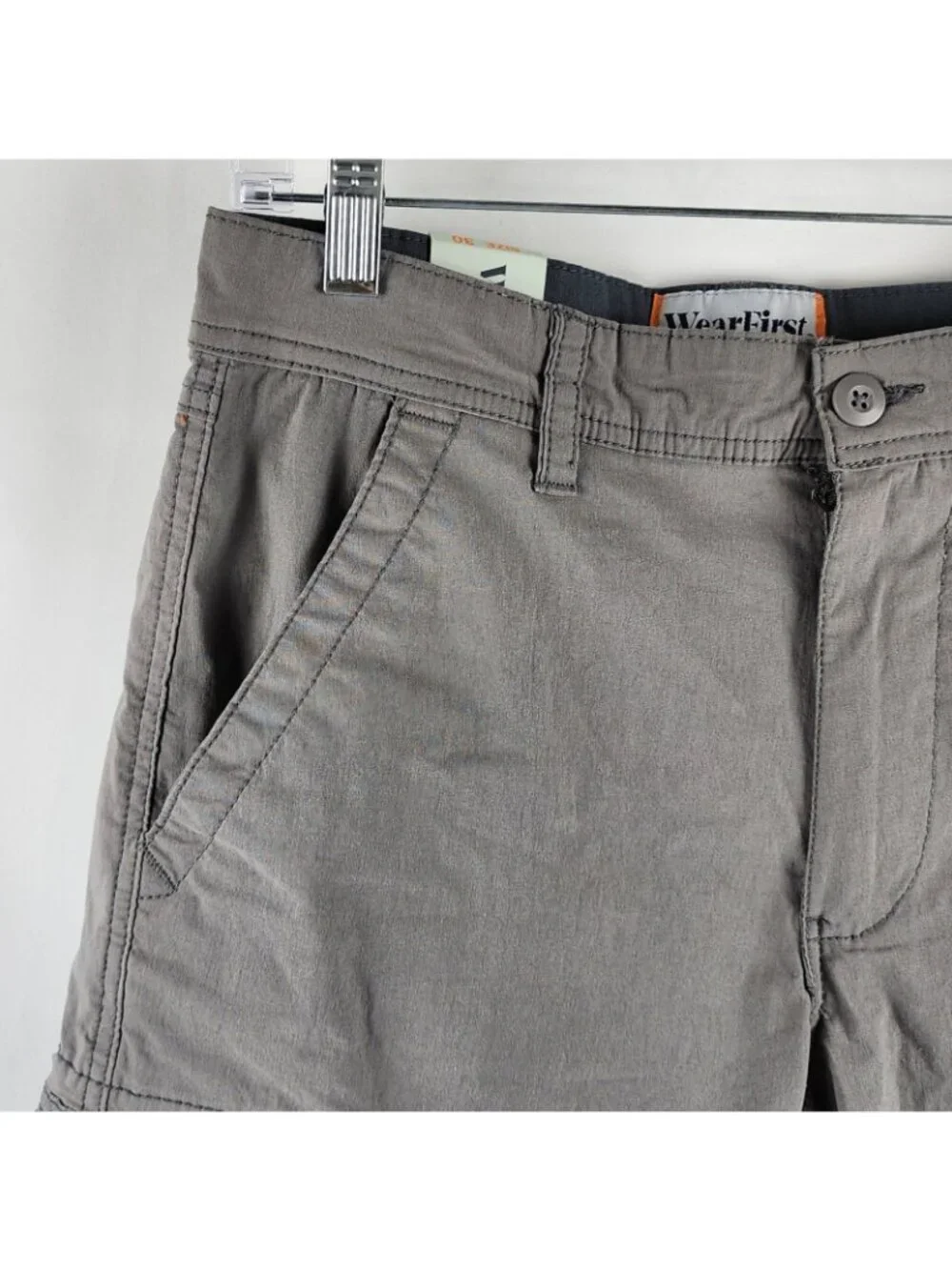 WearFirst Shorts Mens 30 Gray Cargo Switchback Short (30x10) NWT